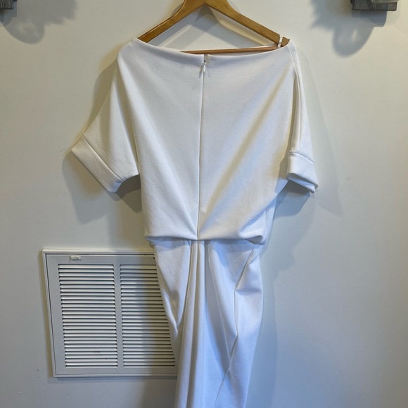 Elegant Gabrielle Union White Off-Shoulder Dress - Picture 3 of 5